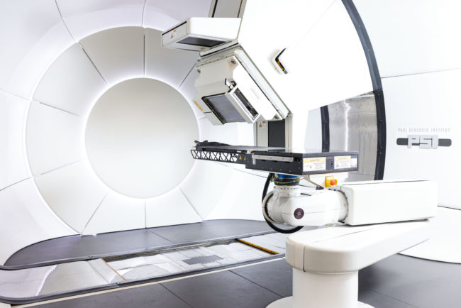 Gantry 3 at the Center for Proton Therapy at PSI. With the help of this rotating treatment apparatus, cancer patients are irradiated with protons to destroy tumours. (Photo: Scanderbeg Sauer Photography)
